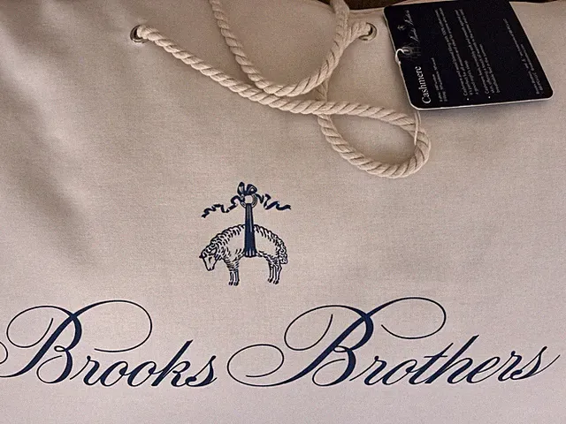 Brooks Brothers~Cashmere Blend~Bed Pillow King Size~20 x 36 in~w/carry Case~NWT~