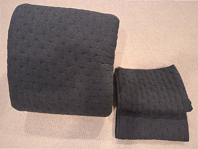 Casaluna Cashmere Blend Quilt Full / Queen +2 Shams Black