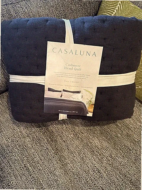 Casaluna Cashmere Blend Quilt Full / Queen Black