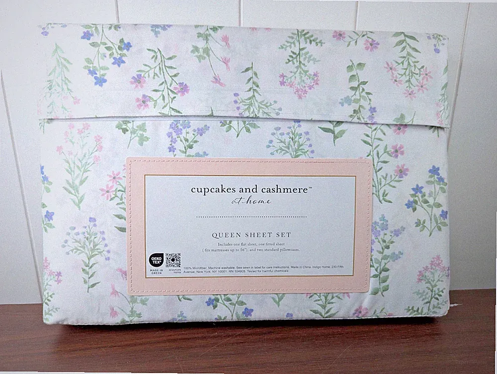 Cupcakes and Cashmere at home, Floral Pink Purple Green 4pc QUEEN Sheet Set NEW