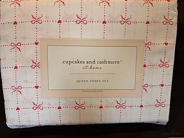 CUPCAKES & CASHMERE Red Hearts and Bows Dotted Squares Queen Sheet Set BRAND NEW