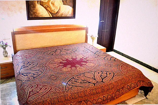 JAMAVAR Designer Bedspread Reversible Jacquard 100% Cashmere Paisley Blanket