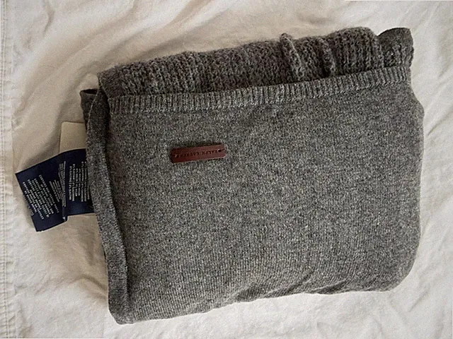 Ralph Lauren Cashmere Travel Blanket GEAY